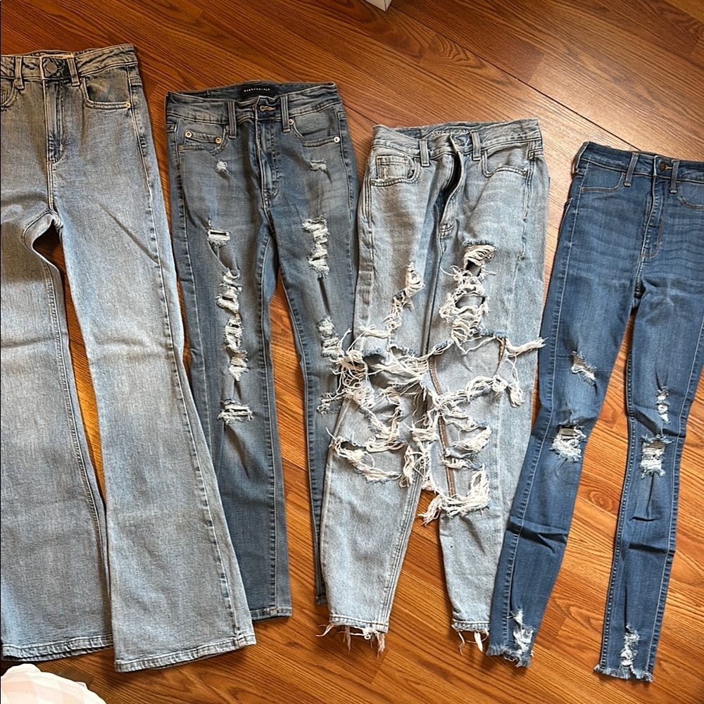 Lot of juniors jeans -size 0-2 Garage, Hollister, American Eagle, Aeropostale